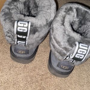 Women's UGG Fluff Mini Quilted Bootie